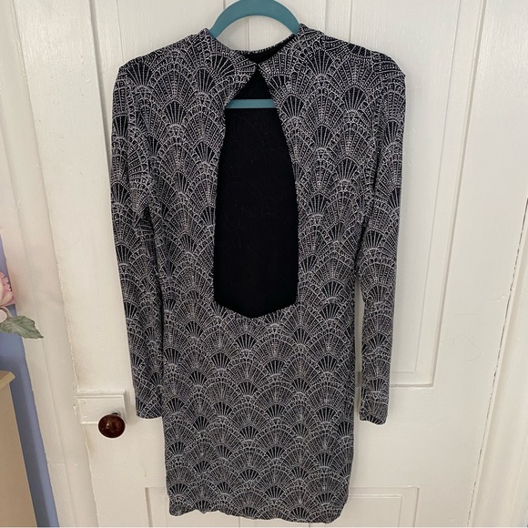 H&M Divided Sparkle Dress - Picture 4 of 5